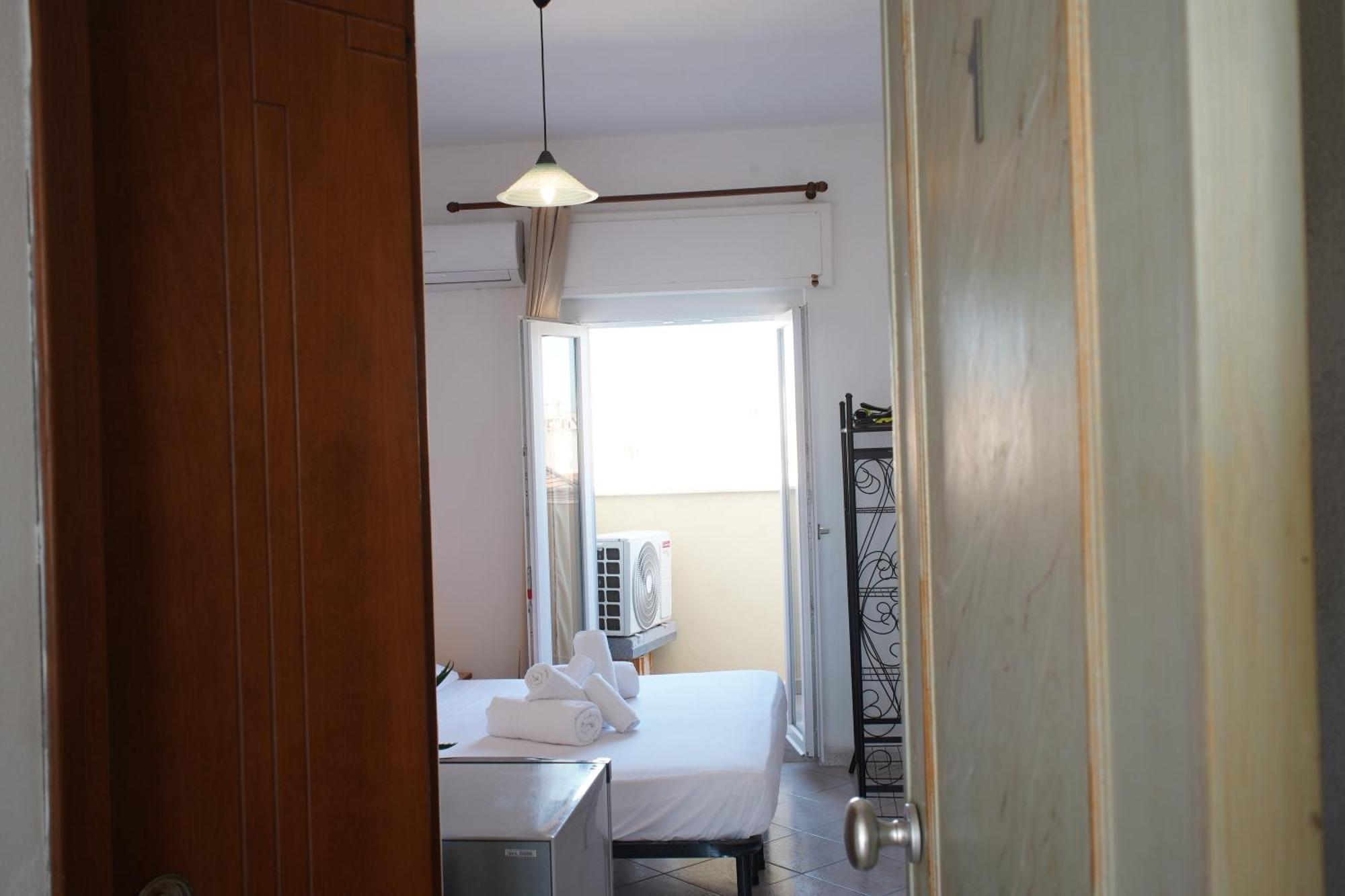 Oasis Guest House Alguer Exterior foto