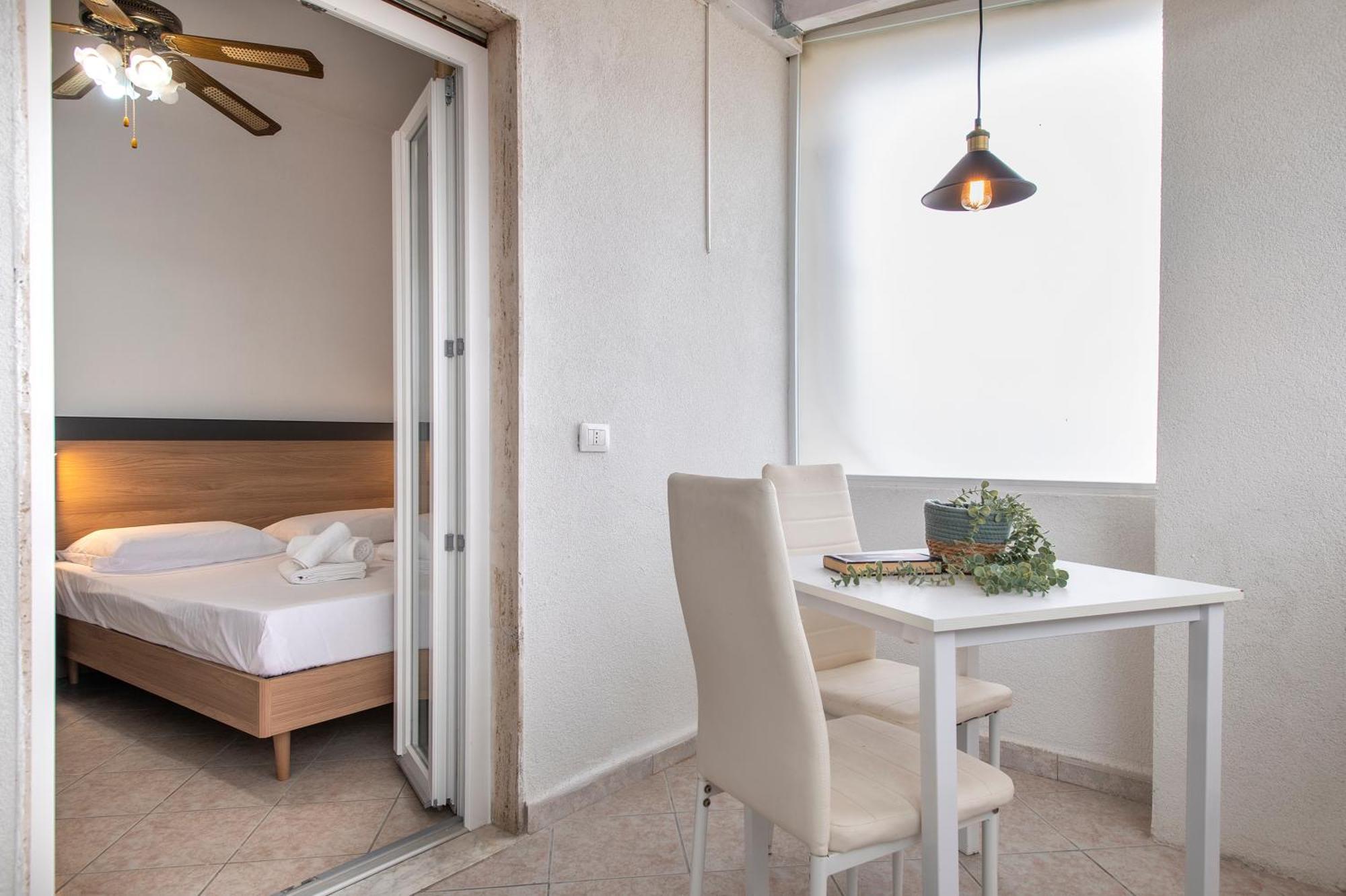 Oasis Guest House Alguer Exterior foto