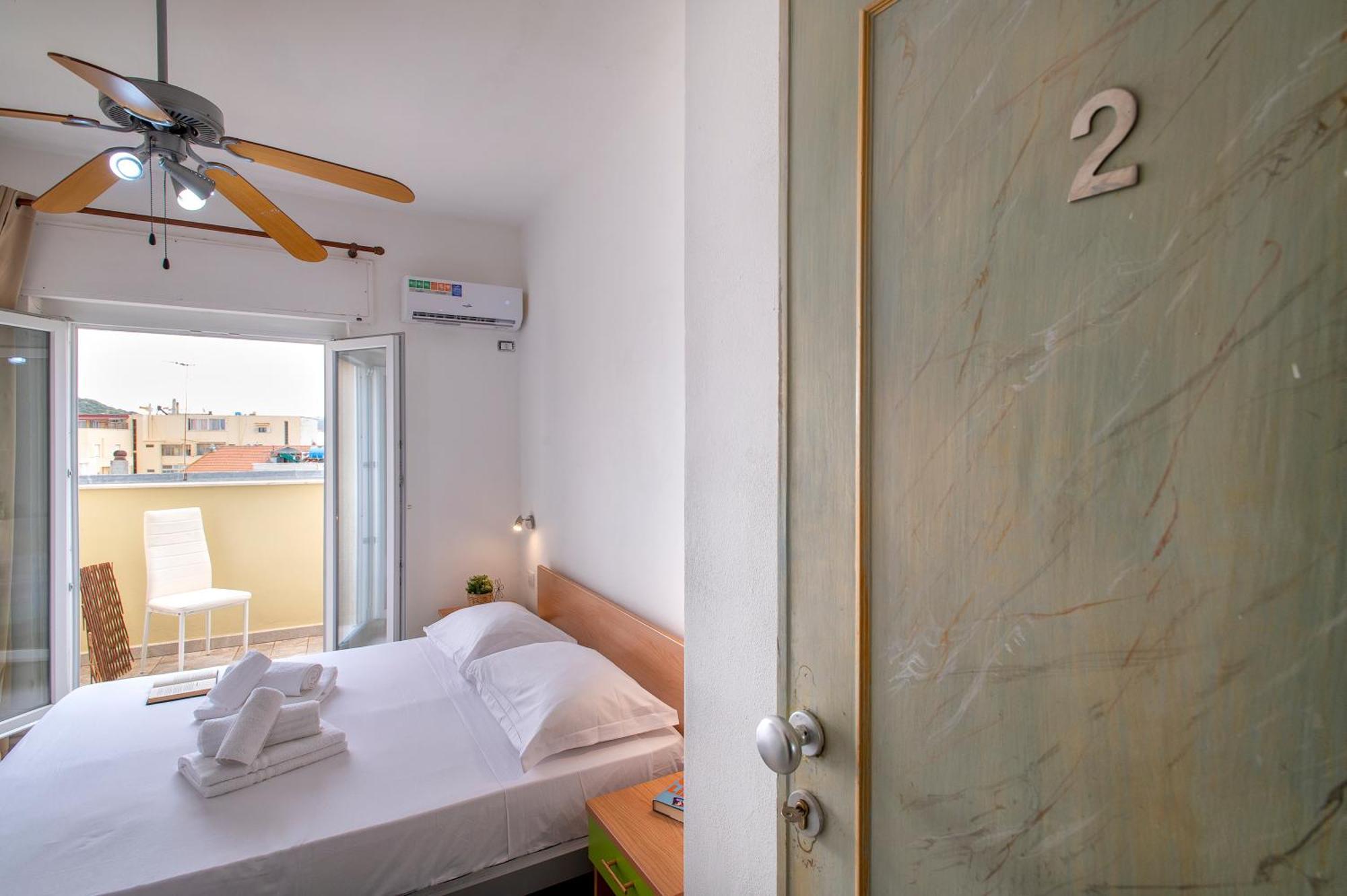 Oasis Guest House Alguer Exterior foto
